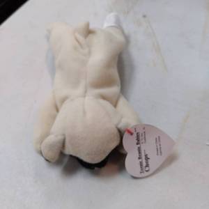 lot 8422 image: COLLECTABLE TY TEENIE BEANIE BABIES  CHOPS