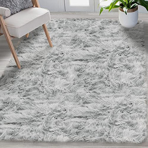 lot 37477 image: Soft and Thick Faux Fur Rug