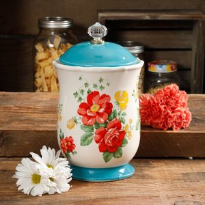 lot 3005 image: The Pioneer Woman Vintage Floral 10.3-Inch Canister