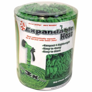 lot 3070 image: Lightweight Expandable Garden Hose w Spray Nozzle
