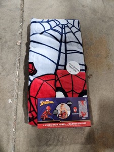 lot 3446 image: Spiderman Bath Set