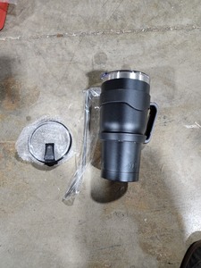 lot 3564 image: Atlin Tumbler 30 oz. Double Wall Stainless Steel Vacuum Insulation Travel Mug