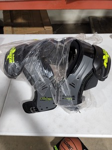 lot 4113 image: Riddell Power AMP Shoulder Pad (L)