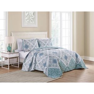 lot 5118 image: VCNY Home Blue Medallion Reversible Cotton Quilt Set, King, BlueGreen
