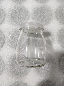 lot 2749 image: Glass Jars With Plastic Storage Lids (20 Pack)