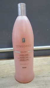 lot 4531 image: Rusk Sensories MandarinJasmine Pure Shampoo 35oz.