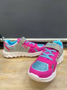 lot 13365 image: Dream Pairs Only Kids Reserve Pink and Blue Shoes Size 1