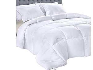 lot 1306 image: viewstar all season comforter king size