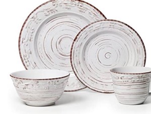 lot 1310 image: Pfaltzgraff Trellis White 16-Piece Dinnerware Set, Service for 4, Distressed White