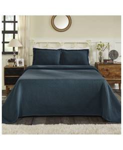 lot 5773 image: Superior Basket Weave Jacquard Matelasse 3 Piece Bedspread Set, King