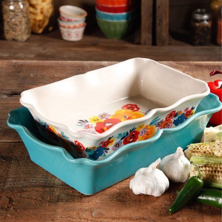 lot 244 image: The Pioneer Woman 2-Piece Rectangular Ruffle Top Ceramic Bakeware Set