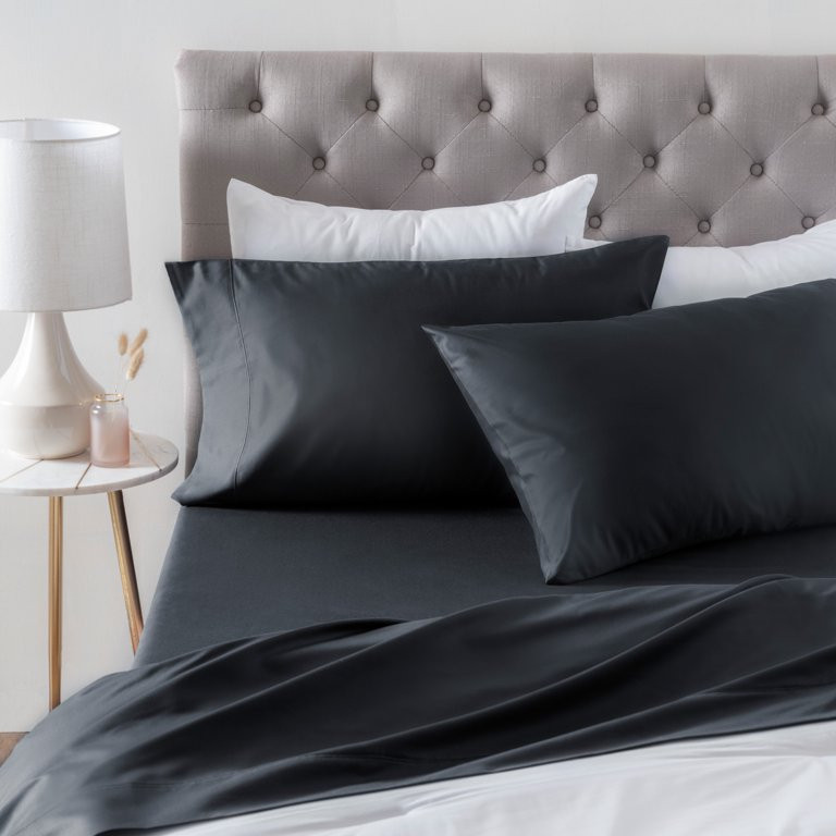 lot 347 image: Hotel Style 600 Thread Count 100% Egyptian Cotton Sateen Solid Print Bedding Set, Queen, Greystone, 4 Piece