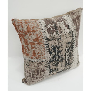 lot 20337 image: Vinyard Throw Pillow 18in x 18in