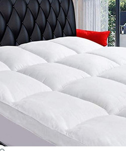 lot 29472 image: Mattress Topper, Extra Thick Pillowtop,Cooling,Full