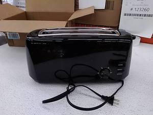 lot 29564 image: Elite Gourmet 4 Slice Electric Toaster