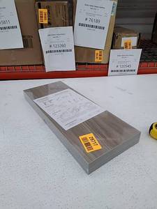 lot 29717 image: Homewell Floating Shelf