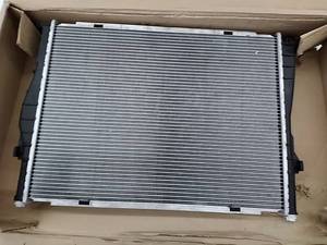 lot 29754 image: Vehicle Radiator