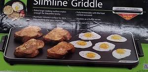 lot 29762 image: Presto Slimline Electric Griddle
