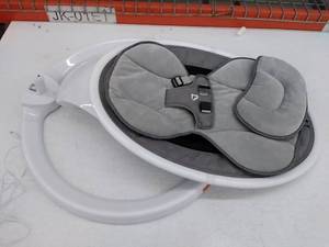 lot 29771 image: Munchkin Baby Swing