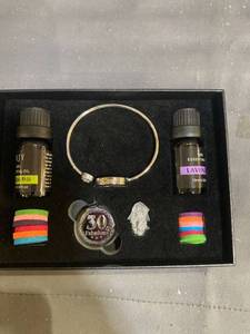 lot 50142 image: HAPPY 30th BIRTHDAY SET