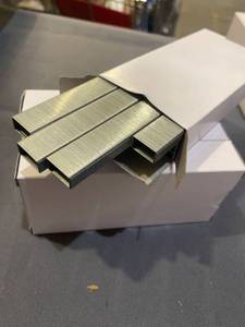 lot 50210 image: 20,000 Staples