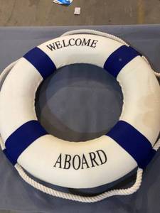 lot 50303 image: Boat Decor