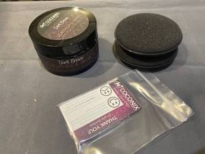 lot 50185 image: Coconix Leather Recoloring Balm Dark Brown - Recolor, Renew, Repair & Restore Aged, Faded, Cracked, Peeling and Scuffed Leather & Vinyl Couches, Boat or Car Seats