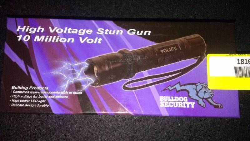 lot 1816 image: 10 Million Volt Stun Gun and Tactical Flashlight