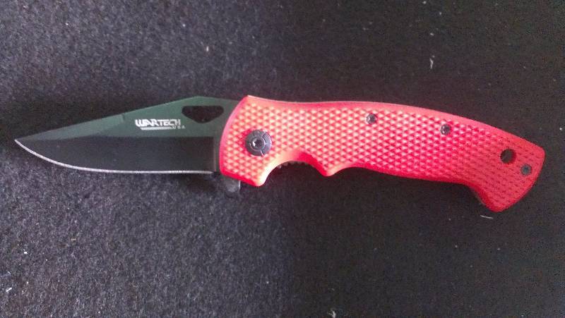 lot 1843 image: Wartech new spring assist knife with side clip