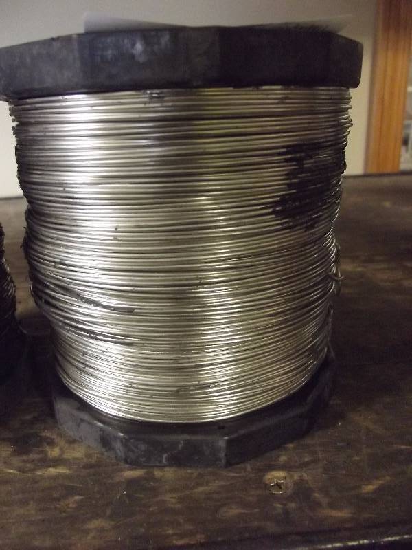 lot 1119 image: NICHROME 60 RIBBON WIRE  60% NICKEL 16% CHROMIUM 4.96LBS