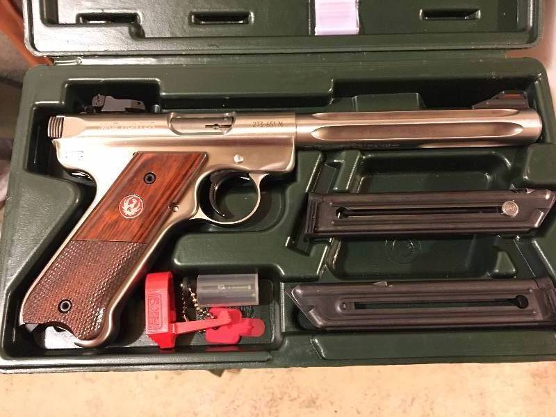 lot 1081 image: 22lr RUGER MKIII HUNTER STAINLESS WITH FLUTED 6.5 BULL BARREL