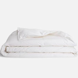lot 1766 image: Down Feather Comforter White - 68 x 90 inches