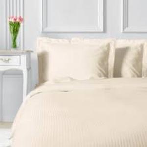 lot 36175 image: Westport Home Jacquard Duvet Set king