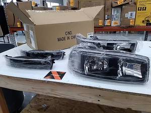 lot 32109 image: SEALIGHT - Headlight Assembly and Clear Lens Corner