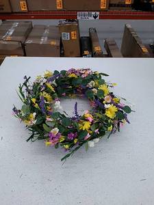 lot 32179 image: JFloru 15 artificial floral wreath