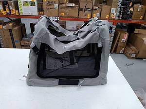 lot 32183 image: Petseek softside pet travel carrier, 16W x 23D