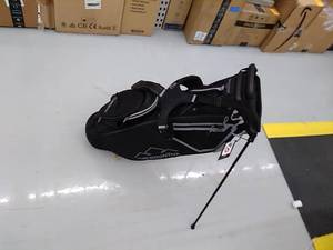 lot 32195 image: USA Mountain golf bag