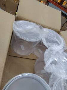 lot 32229 image: 2.7 qt. 6.5 inch Round Crock with Lid 6.5 inch Deep Clear SAN 6 pack