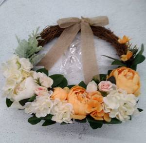 lot 32237 image: Poseidon Linen Handmade Bowknot wreath with flowers