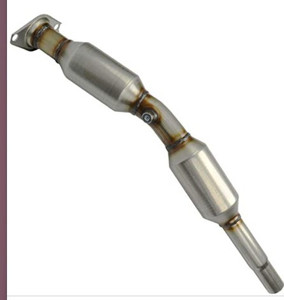 lot 32305 image: Catalytic converter replacement sizefit unknown