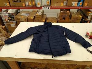 lot 32306 image: Essentials Mens Lightweight Water-resistant Packable, Size XL