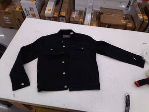 lot 32327 image: Signature By Levi Strauss & Co. Gold Label Mens Signature, Gothic, Size Small I