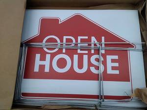 lot 32337 image: 5 - Open House Yard Signs