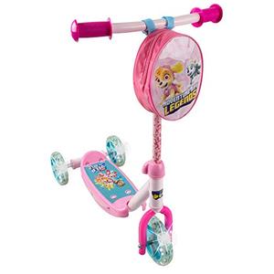 lot 32404 image: PlayWheels PAW Patrol Skye 3-Wheel Kids Leaning Scooter