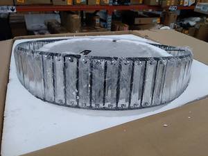 lot 32425 image: 6 Light crystal chandelier, 22