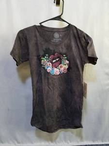 lot 71920 image: THE MOUNTAIN WOMENS TRI BLEND T SHIRT SIZE XS