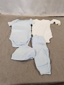 lot 71981 image: Moon and Back by Hanna Andersson Organic Unisex Baby Gift Sets Size 3 to 6 months