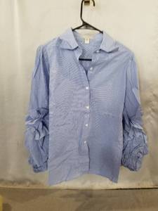 lot 72017 image: LARK & RO WOMENS WOVEN SHIRY WITH PINTUCKED SLEEVE SIZE Small