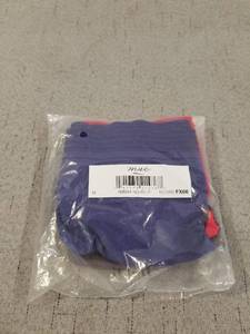 lot 72018 image: AMAZON MAE WOMENS SPORTY COTTON THONG UNDERWEAR 3 PACK SIZE MEDIUM