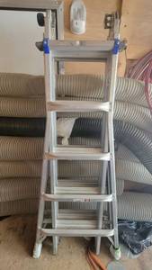 lot 7125 image: Heavy Duty 21ft Werner Ladder